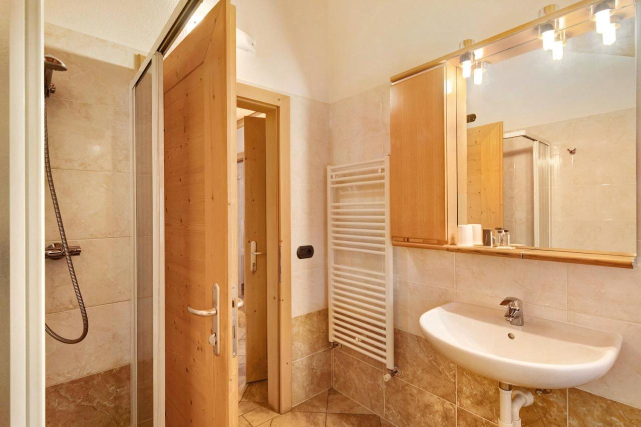 Appartement Rosso Al Bait Da Giulio à Livigno Extérieur photo